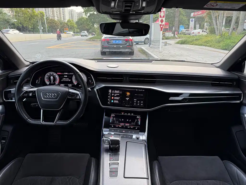 Audi A6L 2021 — фото 12