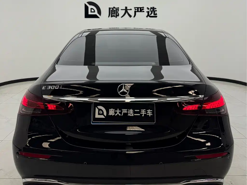 Mercedes-Benz E-Class 2023 — фото 4