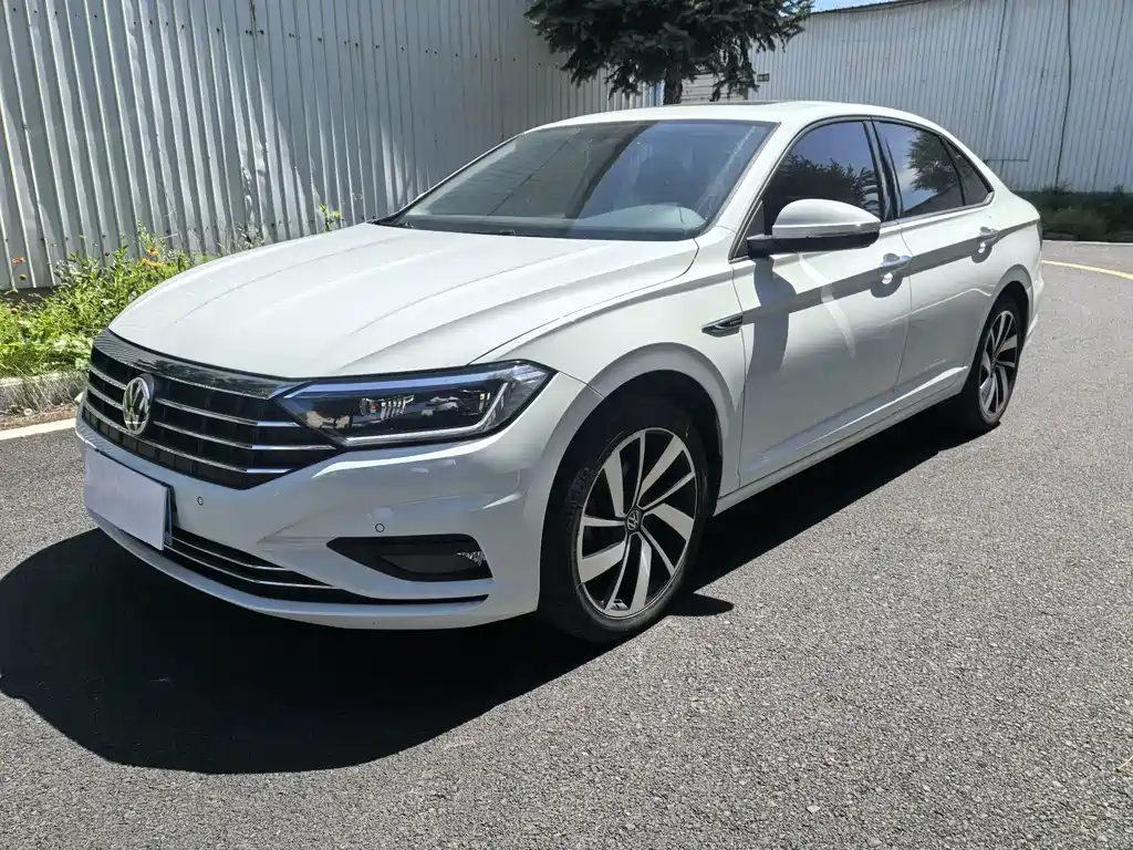 Volkswagen Sagitar 2022
