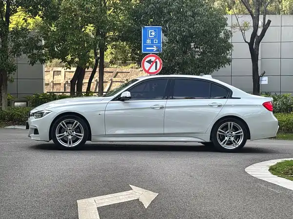BMW 3 Series 2019