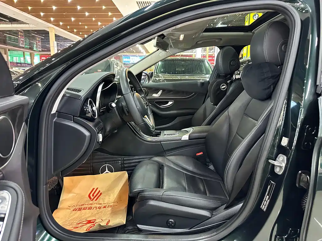 Mercedes-Benz C-Class 2019