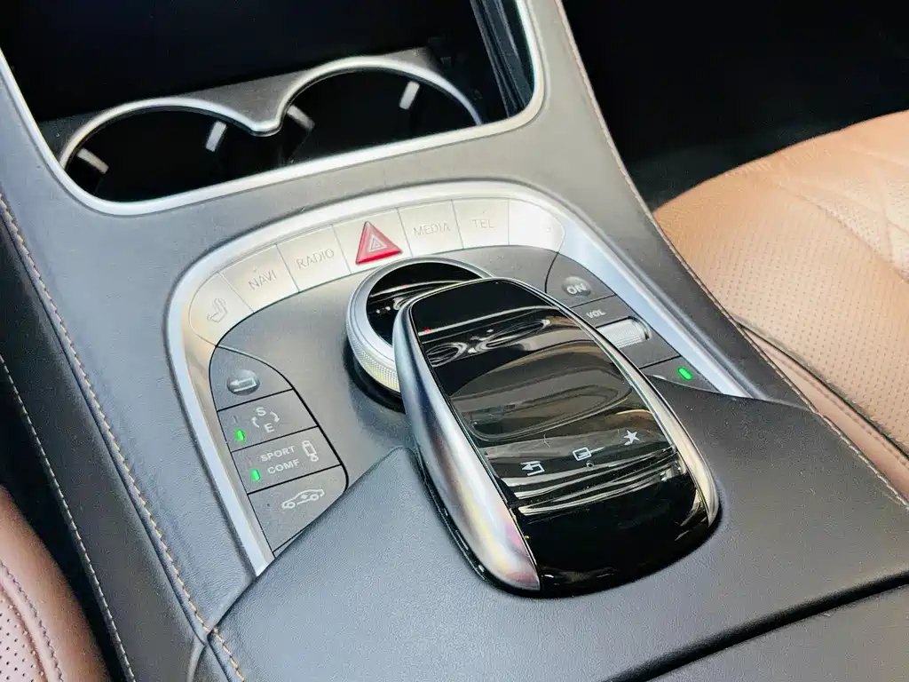 Mercedes-Benz Maybach S-Class 2016 — фото 16