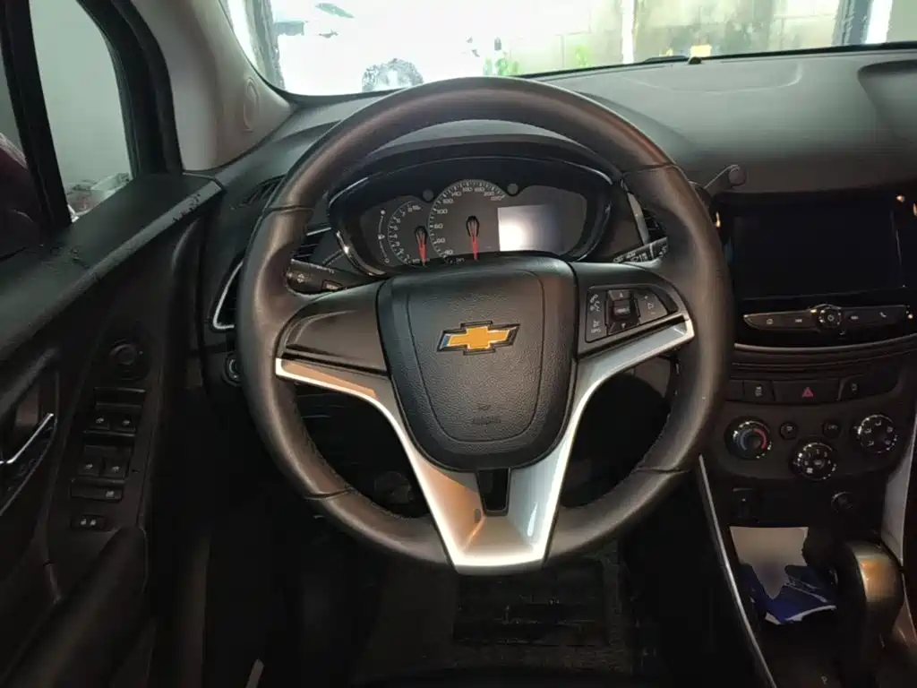 Chevrolet Trax 2018 — фото 11