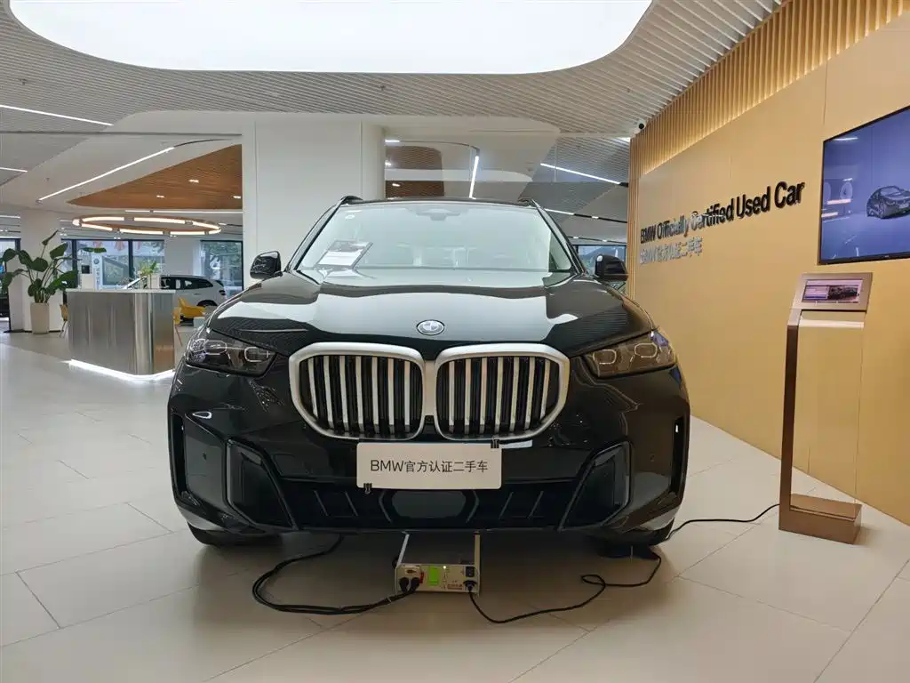 BMW X5 2025 — фото 2