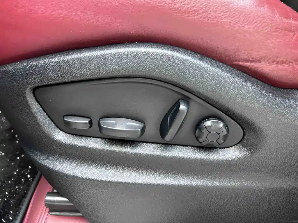 Porsche Cayenne New Energy 2022 — фото 14