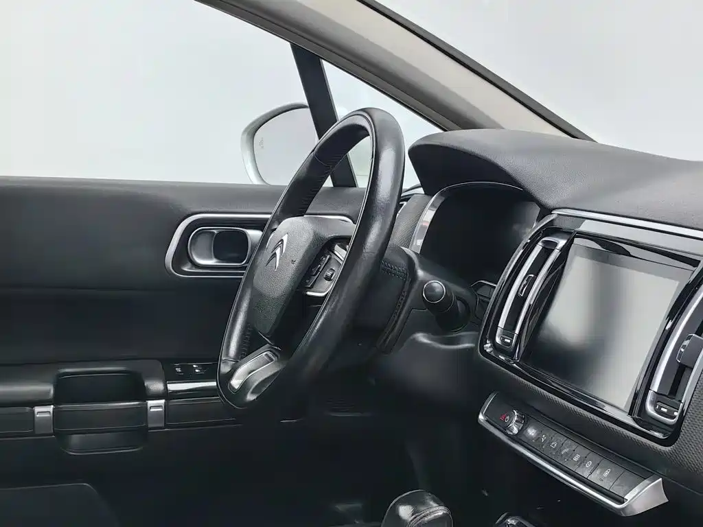 Citroën C6 2016 — фото 22