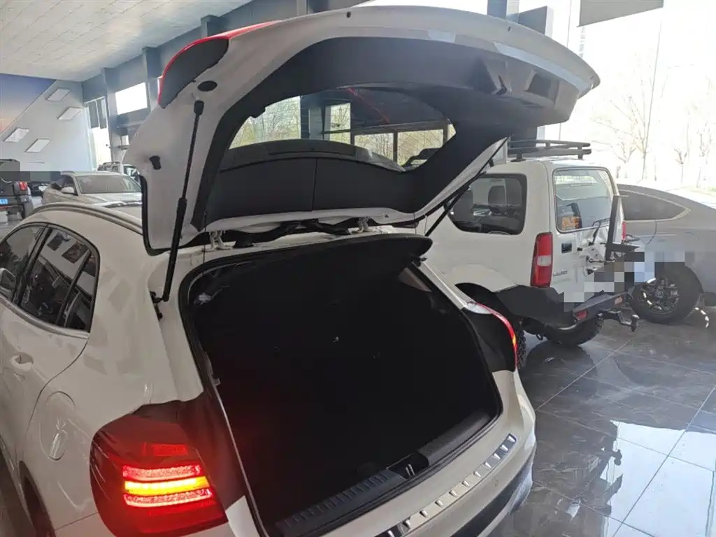 Mercedes-Benz GLA 2018 — фото 19