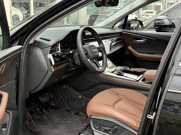 Audi Q7 2023