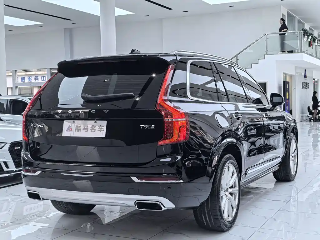 Volvo XC90 2019 — фото 15