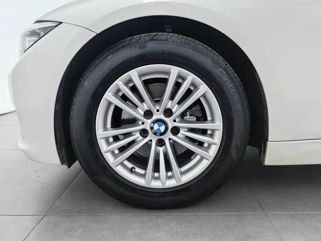 BMW 3 Series 2015 — фото 17