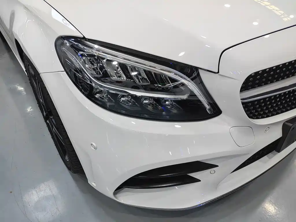 Mercedes-Benz C-Class 2019 — фото 16