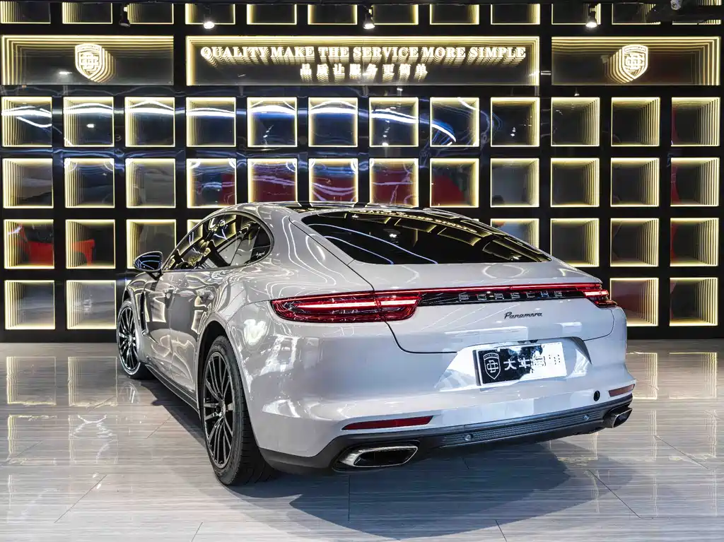 Porsche Panamera 2019 — фото 4