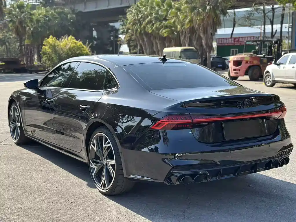 Audi A7L 2023 — фото 6