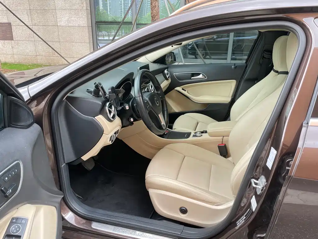 Mercedes-Benz GLA 2016 — фото 6