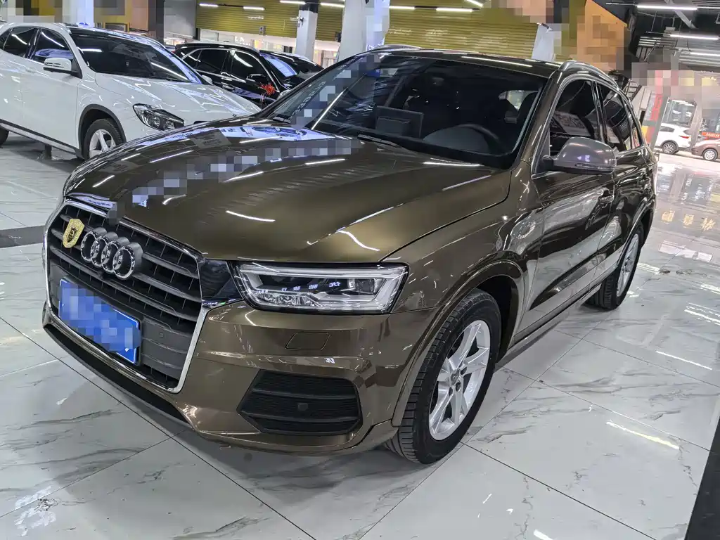 Audi Q3 2019 — фото 1