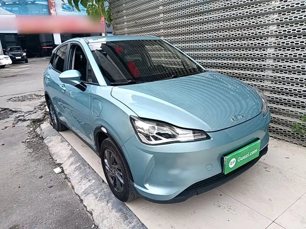 Neta V 2022