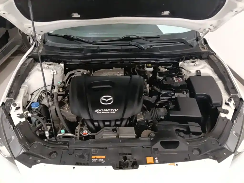 Mazda 3 Axela 2016 — фото 20