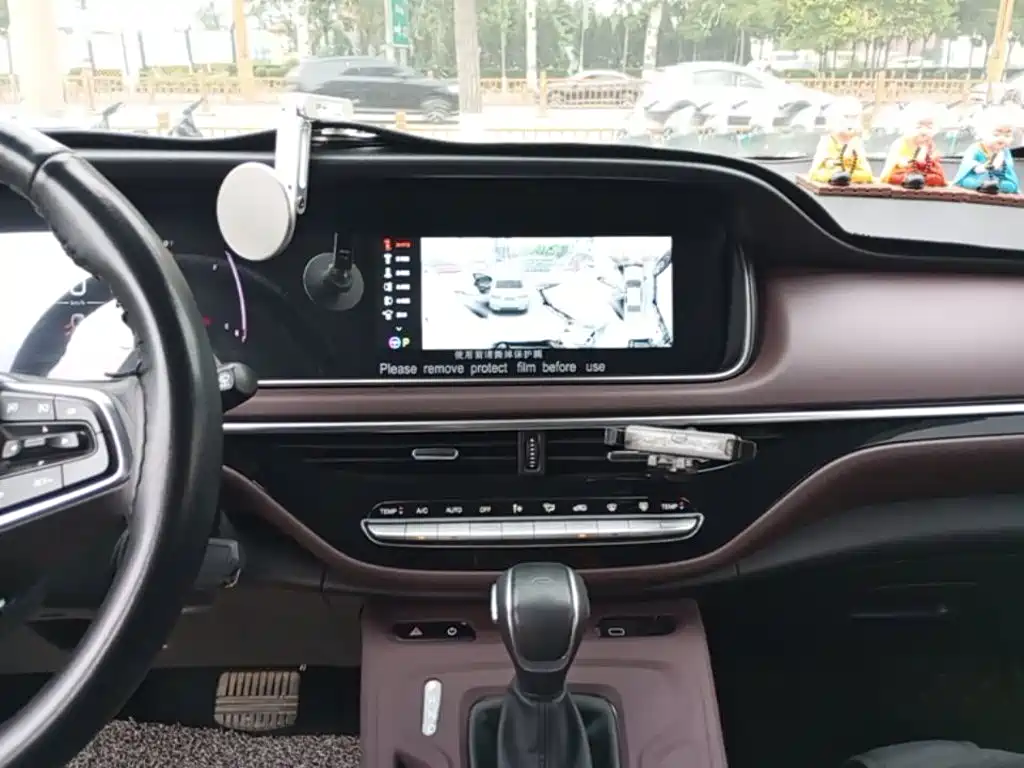 GAC Motor Trumpchi M6 2023 — фото 13
