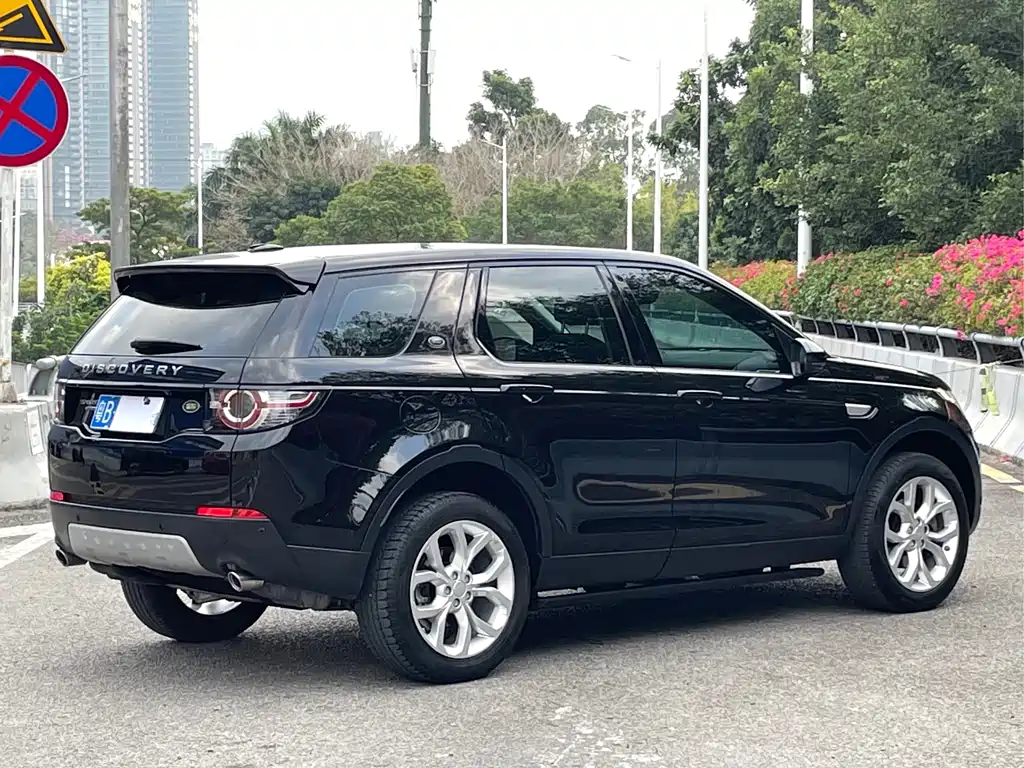Land Rover Discovery Sport 2016 — фото 3