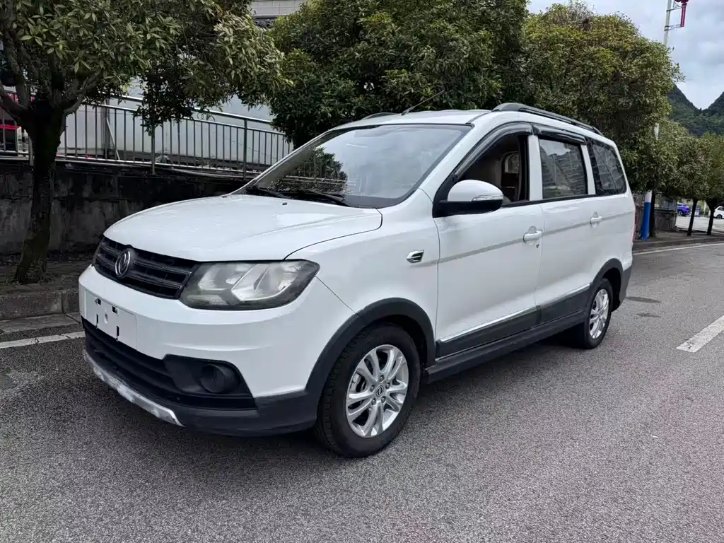 Dongfeng Fengguang 360 2015 — фото 3
