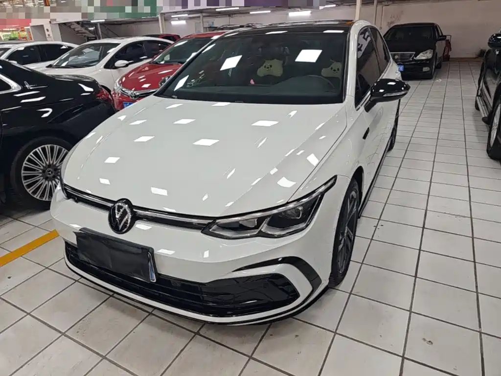 Volkswagen Golf 2024