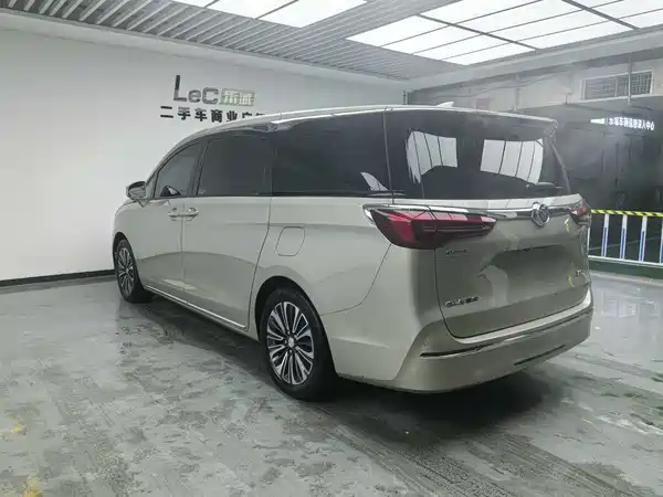 Buick GL8 2023