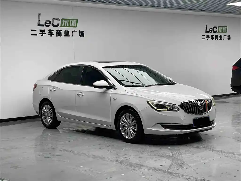 Buick Excelle 2016 — фото 3