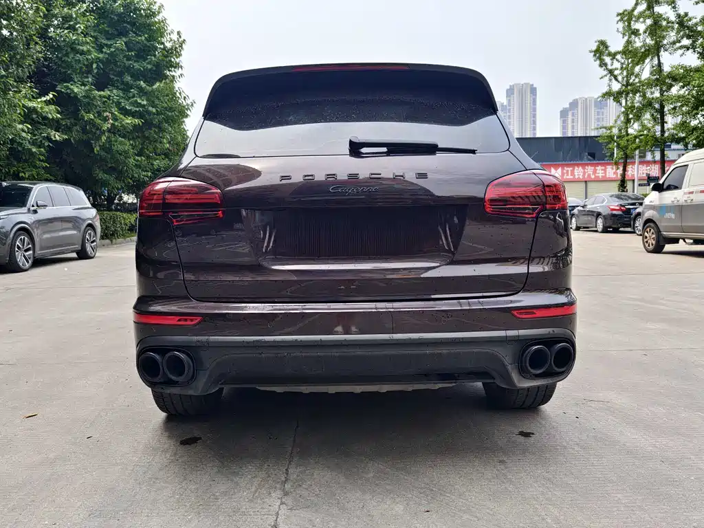 Porsche Cayenne 2017 — фото 8