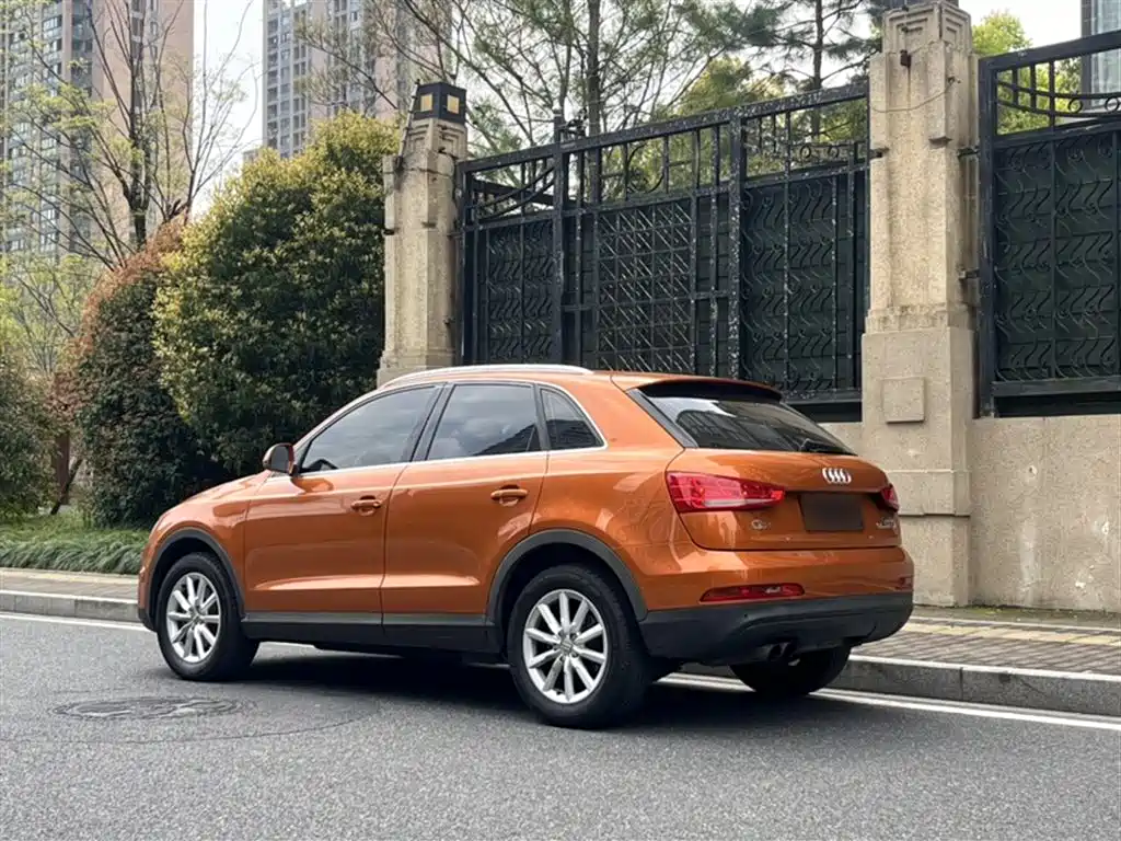 Audi Q3 2015 — фото 25