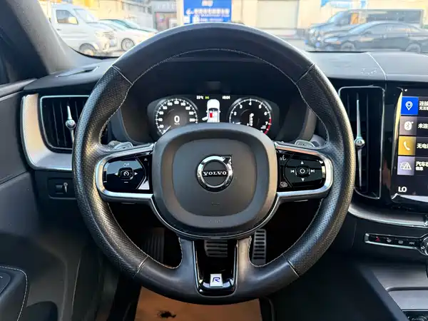 Volvo XC60 2019