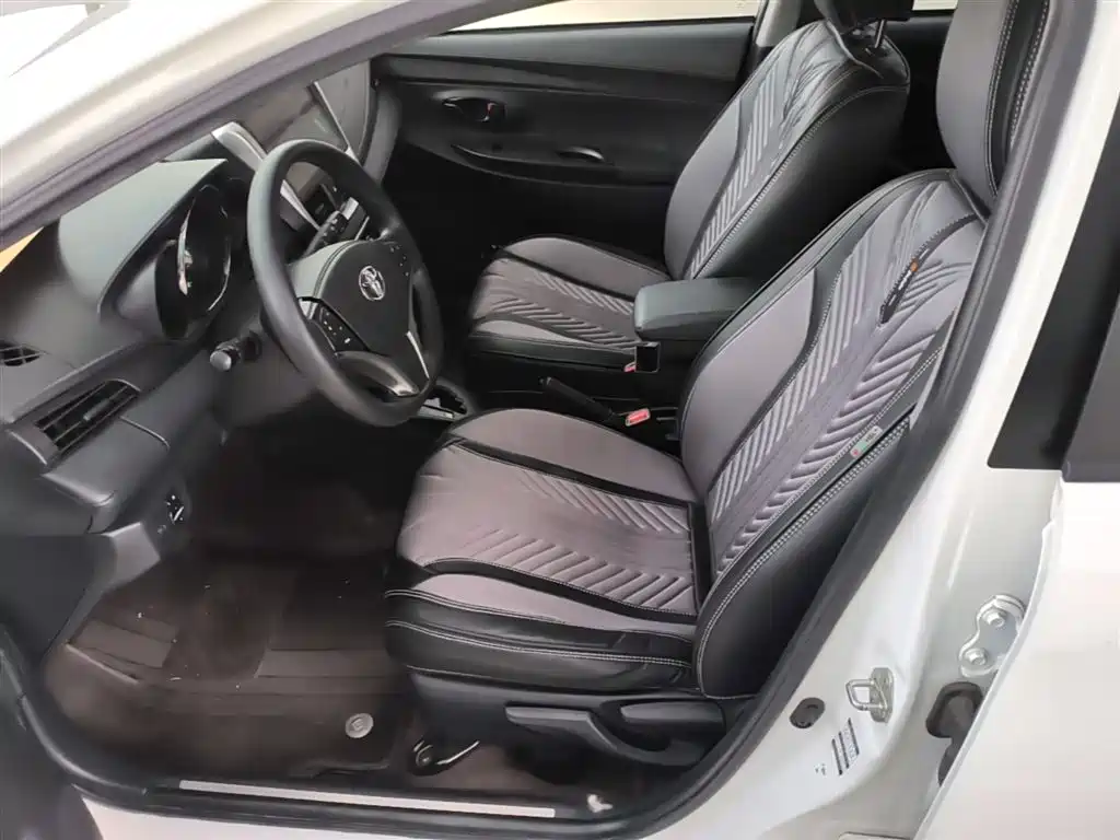 Toyota Yaris L 2021 — фото 15