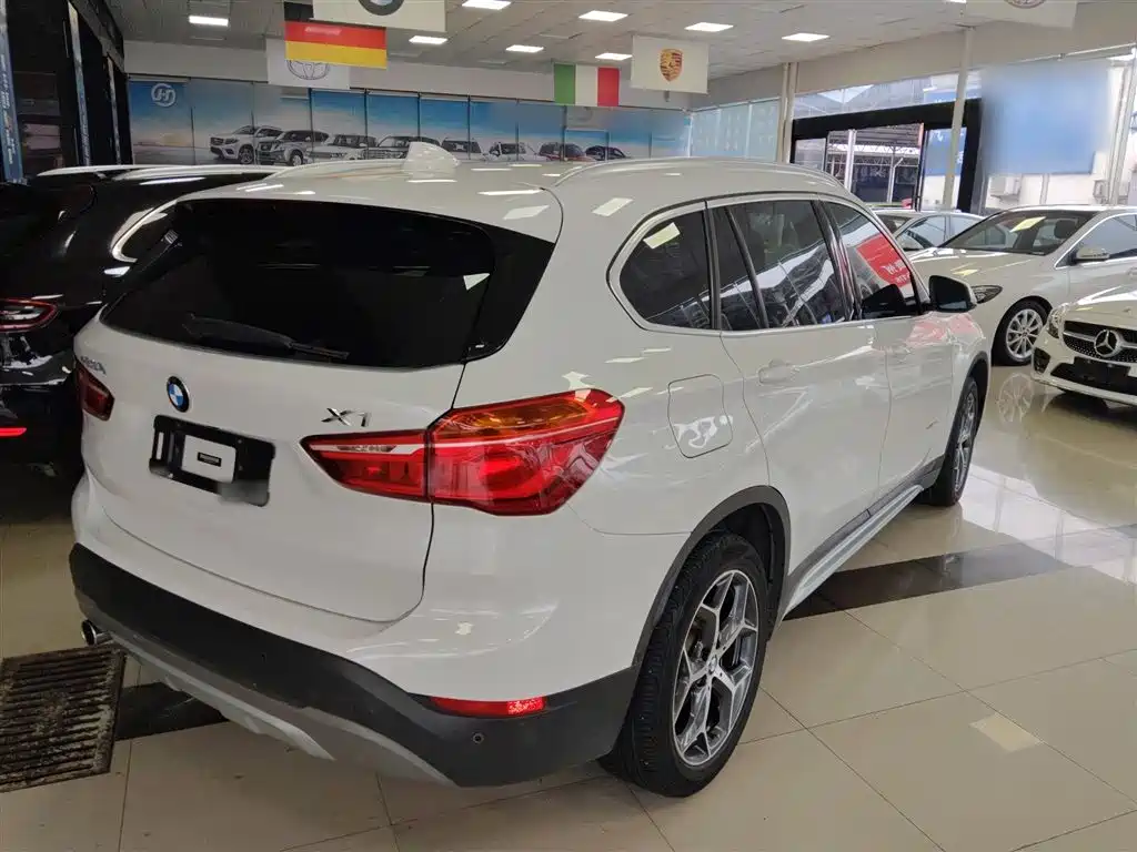 BMW X1 2018 — фото 5