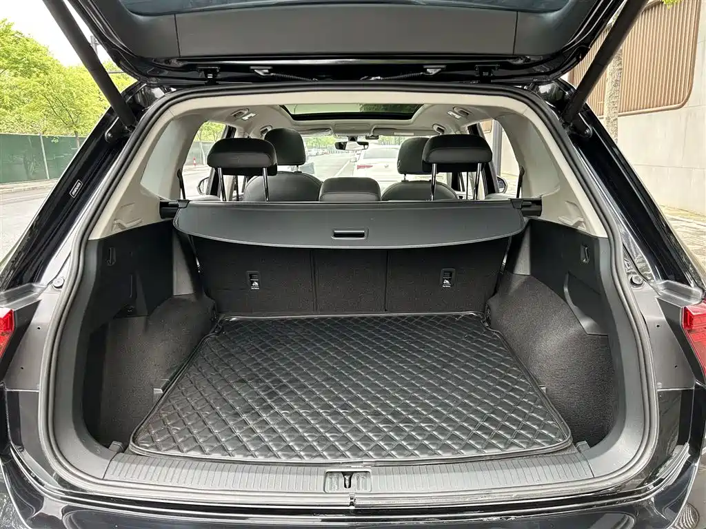 Volkswagen Tiguan L 2020 — фото 10