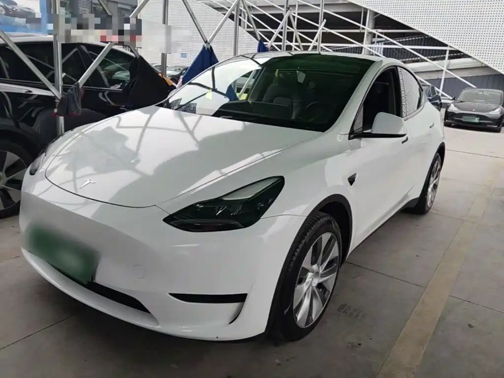 Tesla Model Y 2022 — фото 1