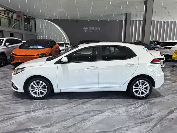 MG MG5 2013