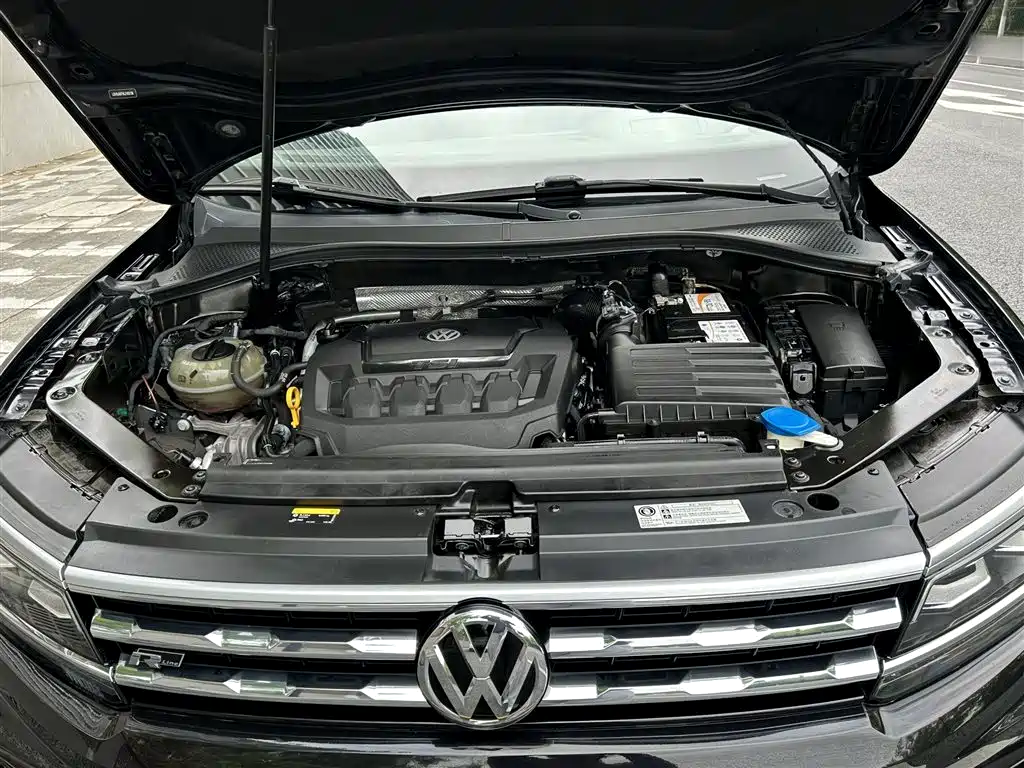 Volkswagen Tiguan L 2020 — фото 11