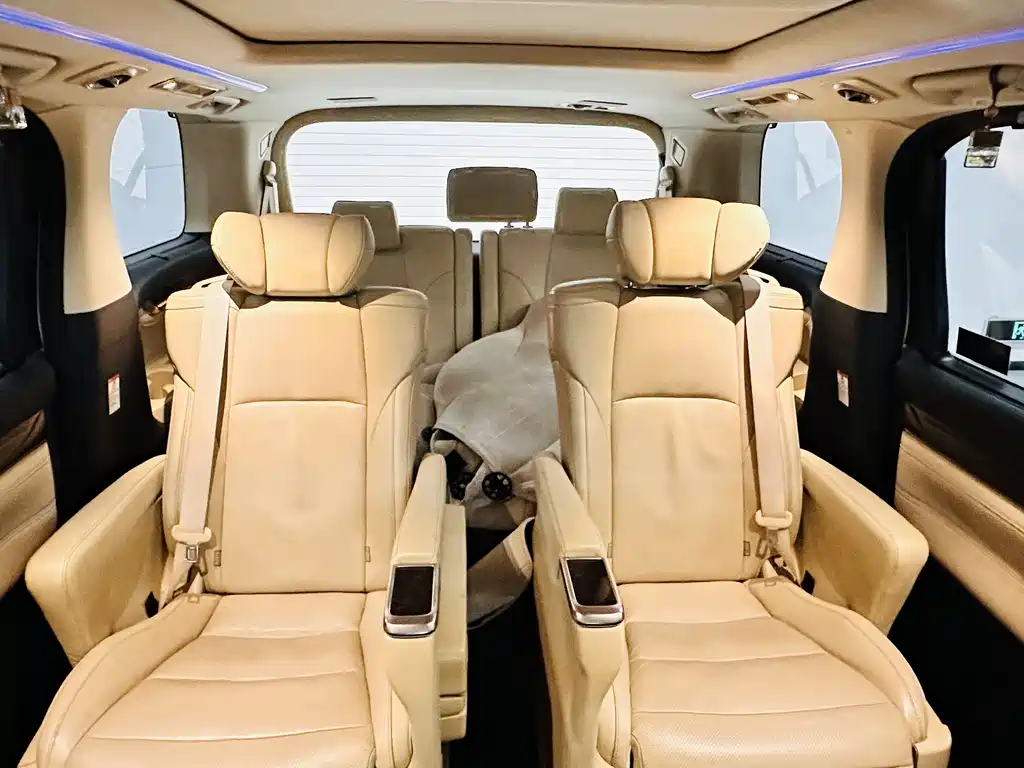 Toyota Alphard 2018 — фото 7