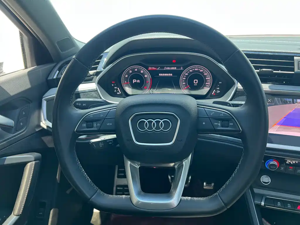 Audi Q3 2025 — фото 10