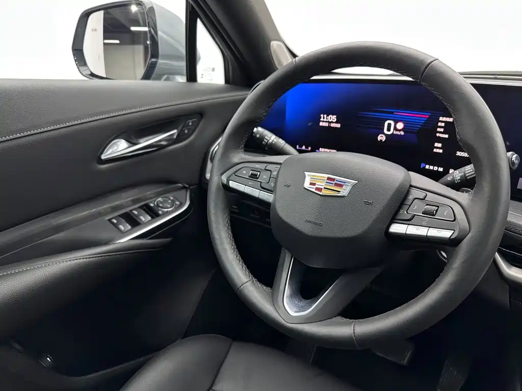 Cadillac XT4 2024 — фото 9
