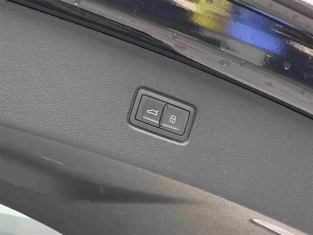 Audi Q7 2024 — фото 17