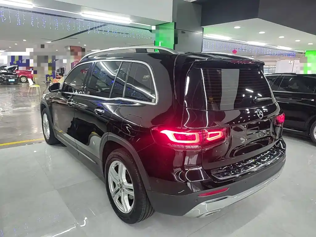 Mercedes-Benz GLB 2021