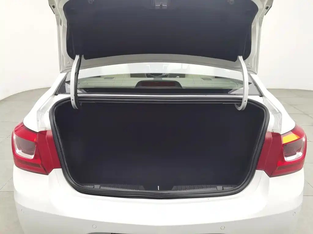 Chevrolet Cruze 2016 — фото 16