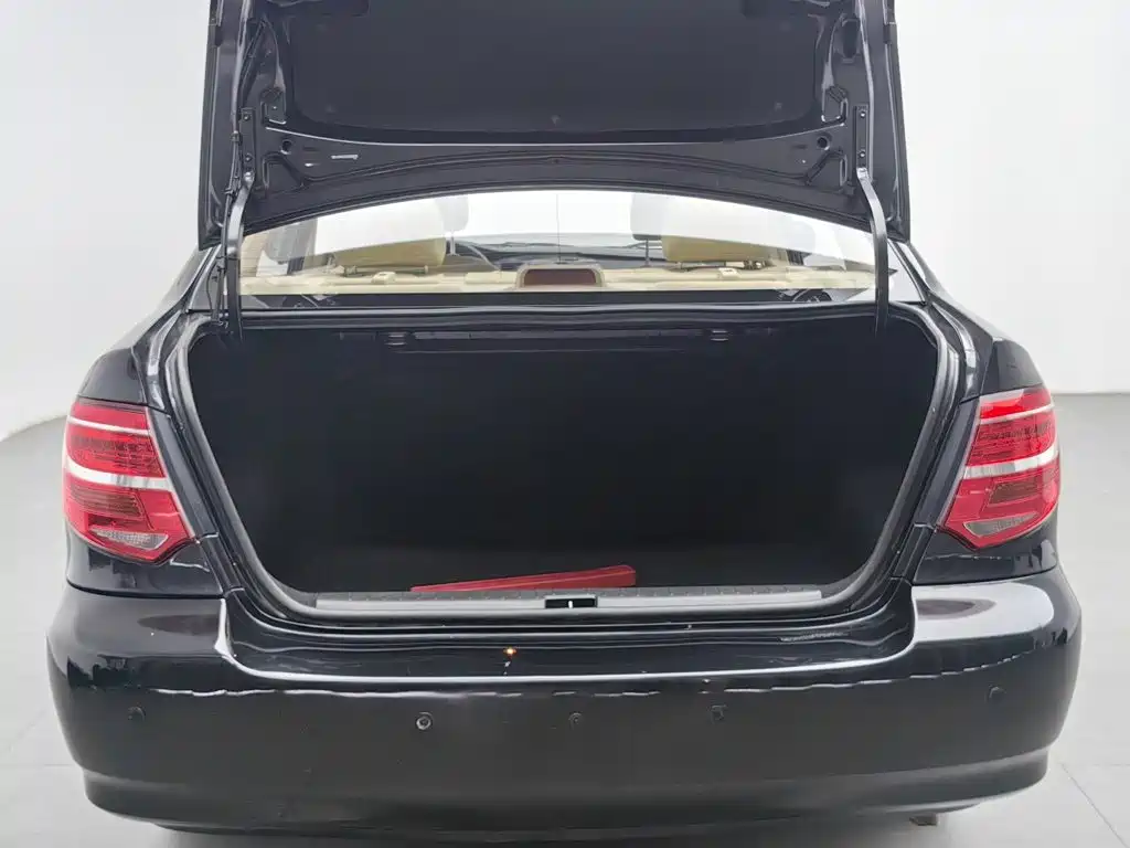 Toyota Corolla 2015 — фото 16
