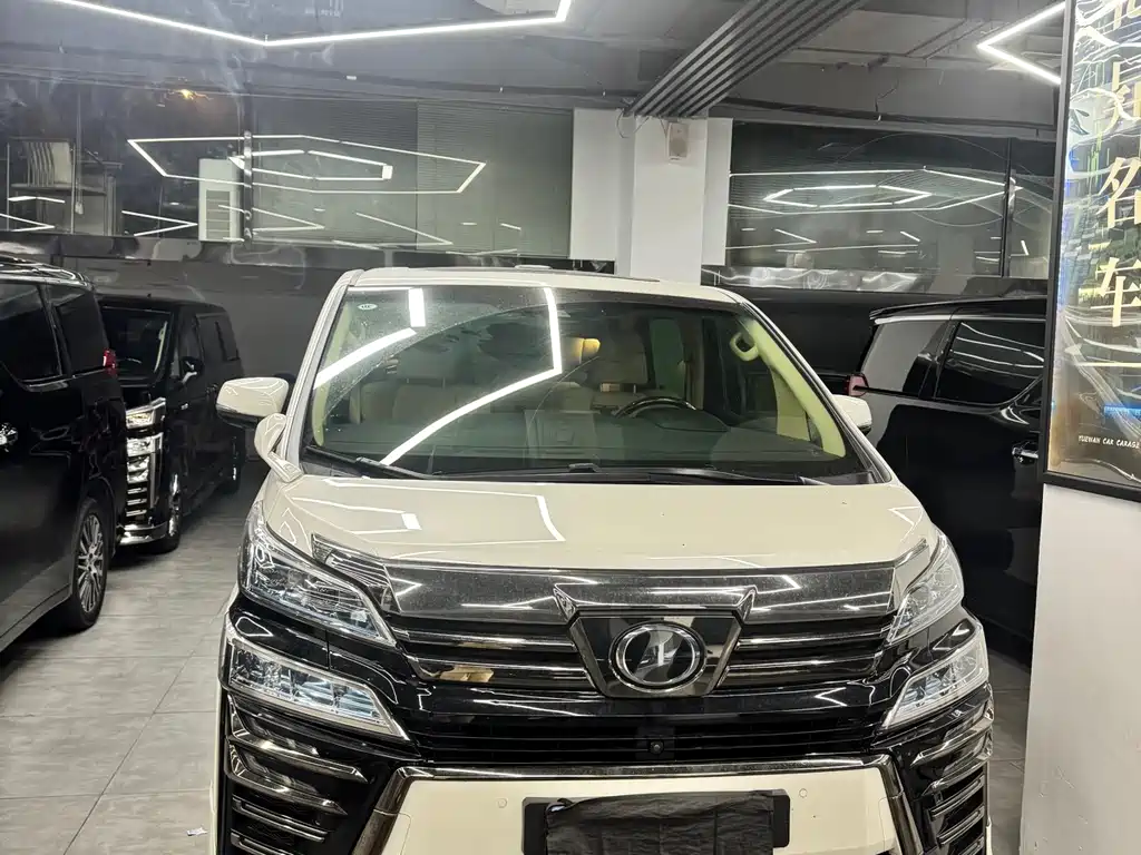 Toyota Vellfire 2022 — фото 2