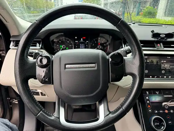 Land Rover Range Rover Velar 2018