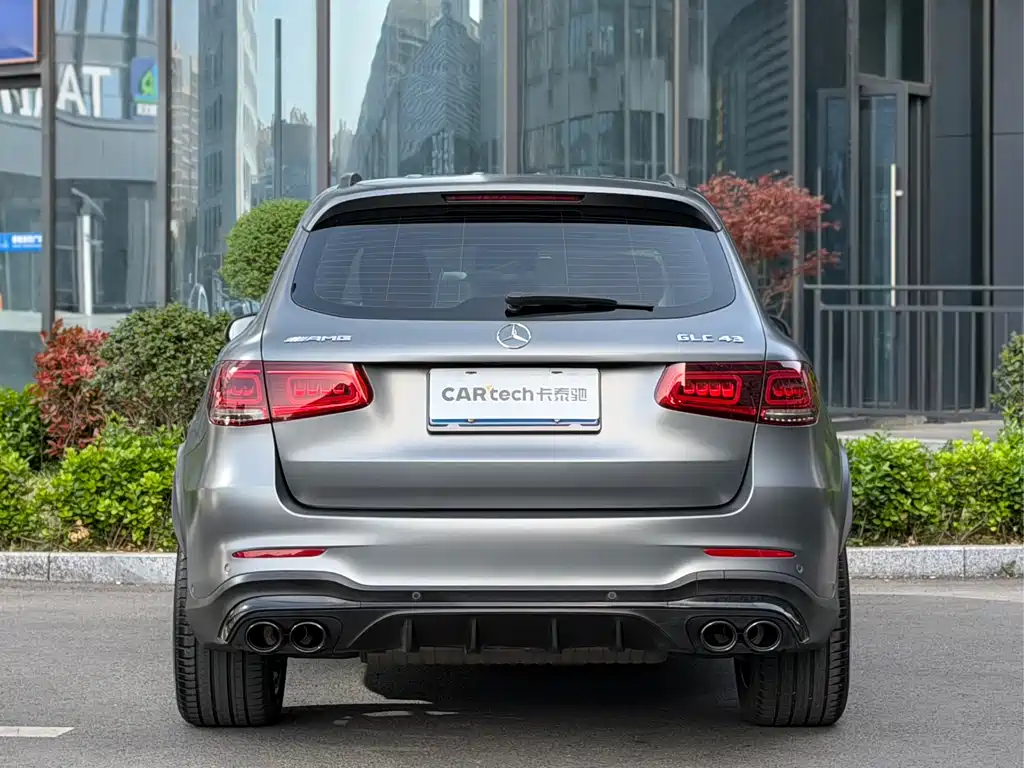 Mercedes-Benz GLC AMG 2023 — фото 4