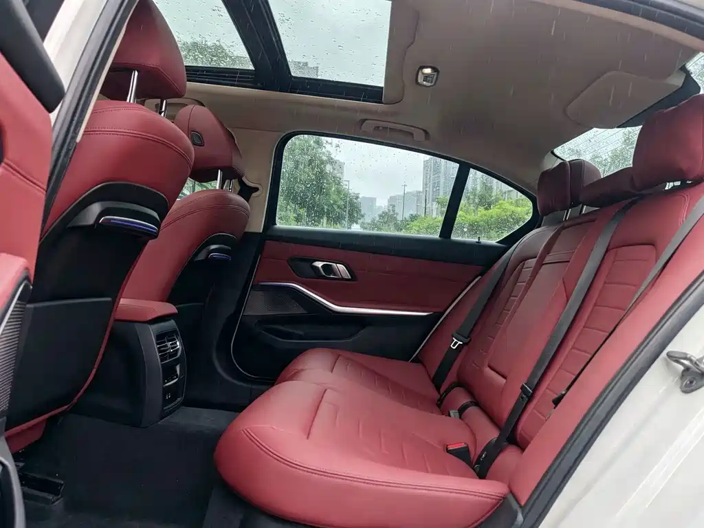 BMW 3 Series 2021