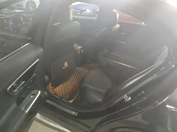 Mercedes-Benz C-Class 2022
