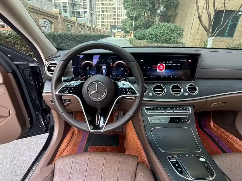 Mercedes-Benz E-Class 2023 — фото 8