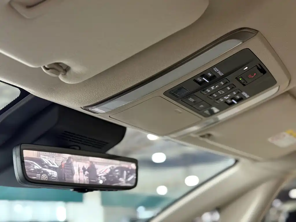 Toyota Alphard 2024 — фото 10